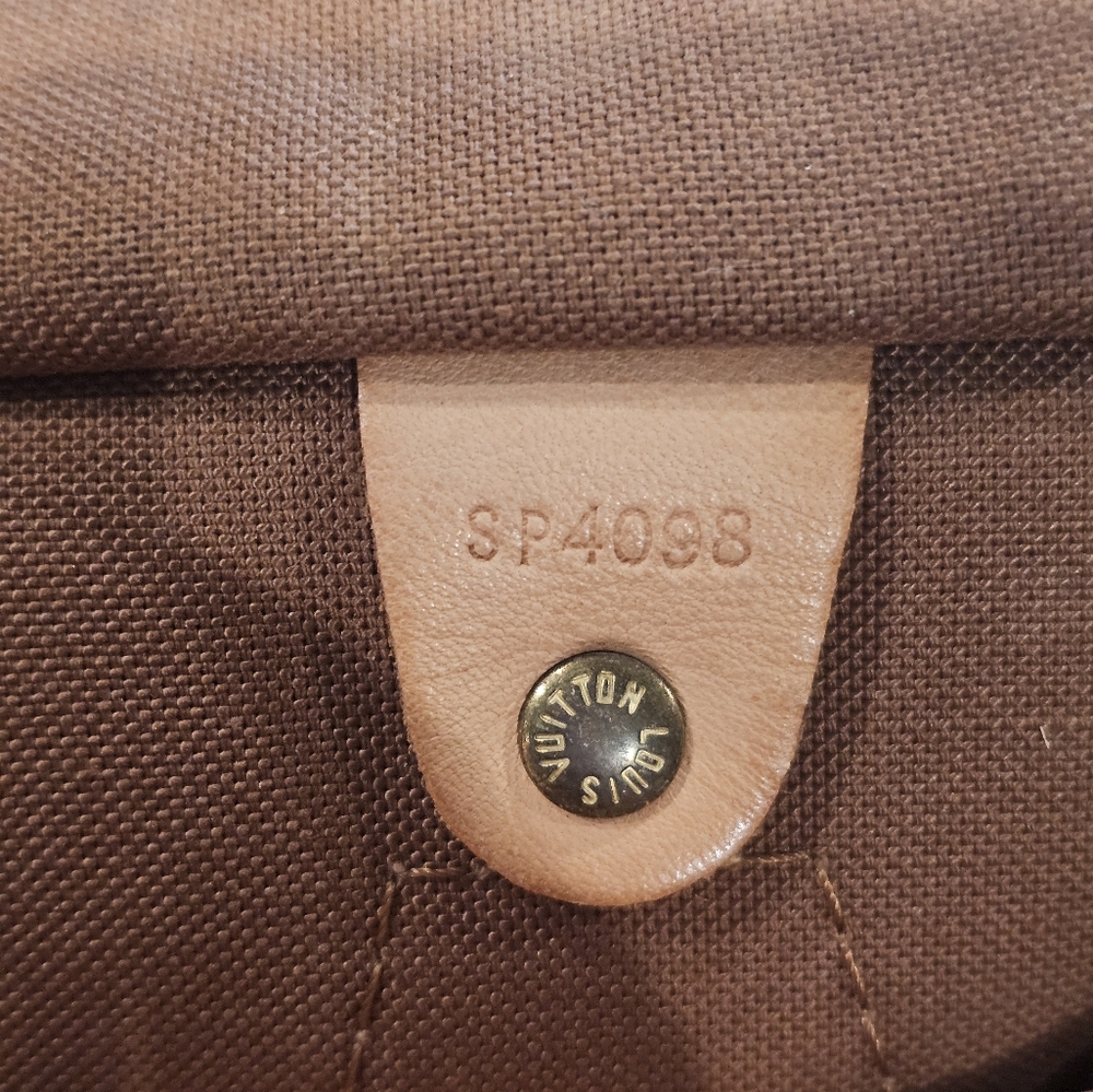 LV speedy 30 with roses - Picture 4 of 10